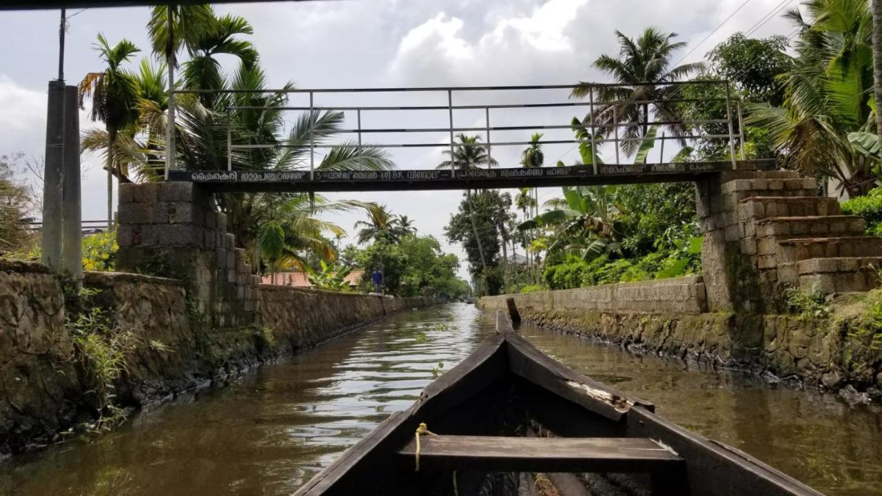 Ferienwohnung Blues Alappuzha Exterior foto